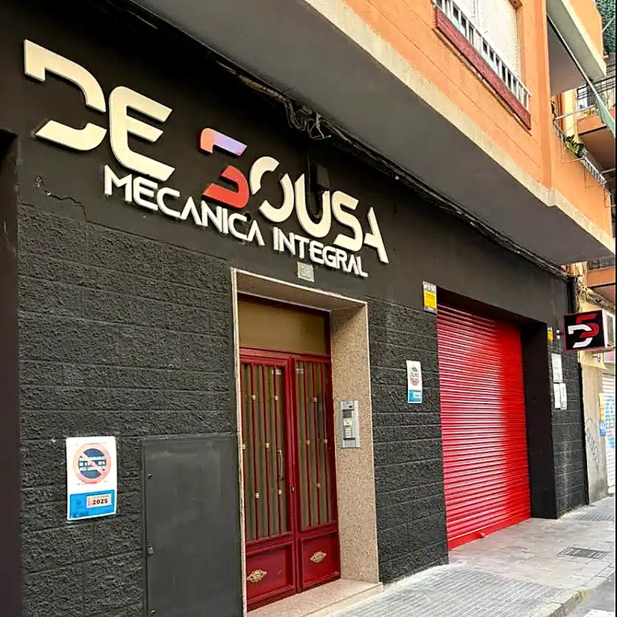 Fachada taller en La Florida